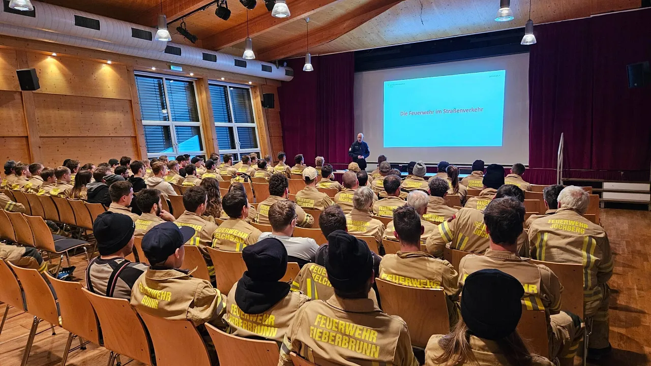 20241127_vrschulung_kirchdorf_9_1.jpg